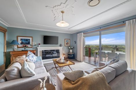 Photo of property in 1/15 Karitane Drive, Cashmere, Christchurch, 8022