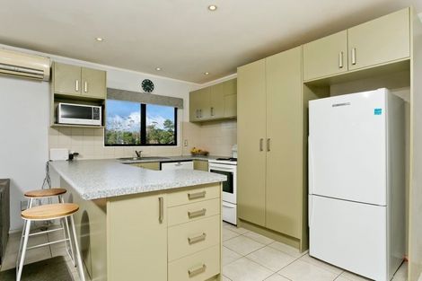 Photo of property in 44 Garton Drive, Massey, Auckland, 0614