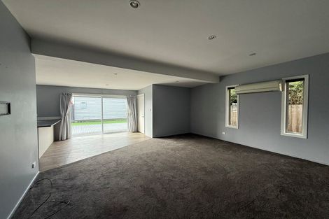 Photo of property in 43 Wyon Street, Linwood, Christchurch, 8062