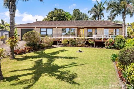 Photo of property in 80 Torkar Road, Clarks Beach, 2122