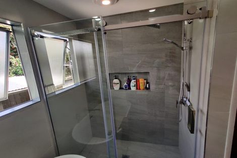 Photo of property in 18 Lipton Grove, Opaheke, Papakura, 2113