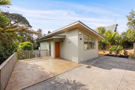 Photo of property in 40a Verran Road, Birkdale, Auckland, 0626
