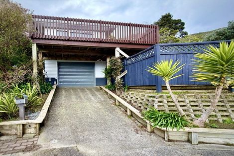 Photo of property in 9 Damian Grove, Waterloo, Lower Hutt, 5011