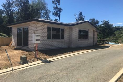 Photo of property in 1 Totarahoe Lane, Whalers Gate, New Plymouth, 4310