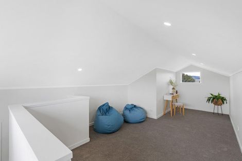 Photo of property in 11 Rosalie Terrace, Kelvin Grove, Palmerston North, 4414