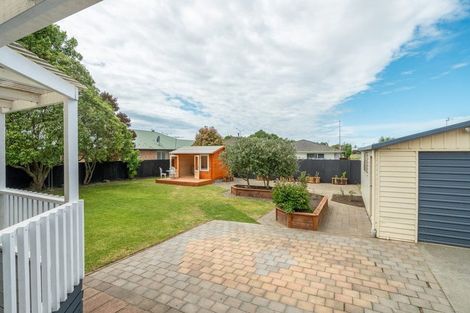 Photo of property in 22 Lambeth Crescent, Northcote, Christchurch, 8052