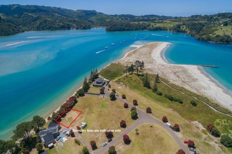 Photo of property in 275 Omaha Drive, Omaha, 0986