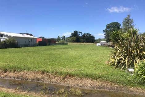 Photo of property in 8 Porangahau Beach Road, Porangahau, 4293