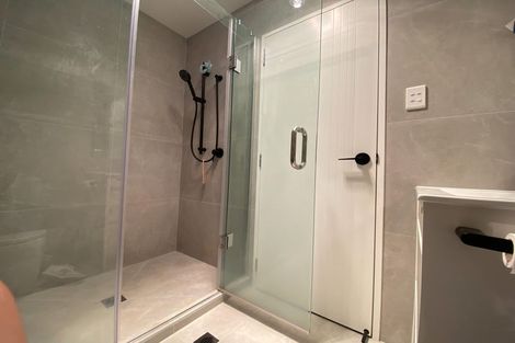 Photo of property in 2/103 Flanshaw Road, Te Atatu South, Auckland, 0610