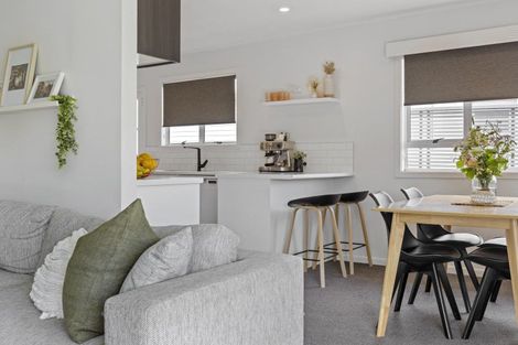 Photo of property in 14 Rosendale Avenue, Spotswood, New Plymouth, 4310