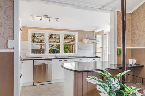 Photo of property in 28 Oxford Street, Hokowhitu, Palmerston North, 4410