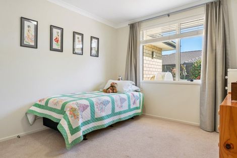 Photo of property in 143 Oriental Parade, Papamoa Beach, Papamoa, 3118