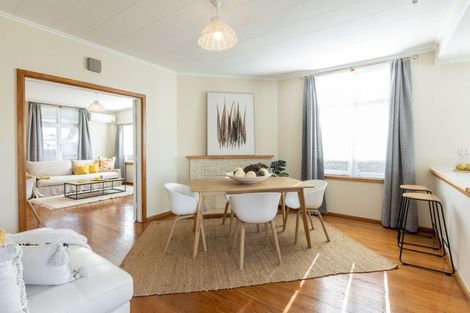 Photo of property in 705 Avenue Road West, Saint Leonards, Hastings, 4120