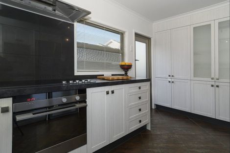 Photo of property in 69 Omokoroa Road, Omokoroa, 3114