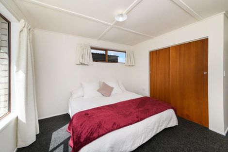 Photo of property in 15a Carthew Street, Feilding, 4702