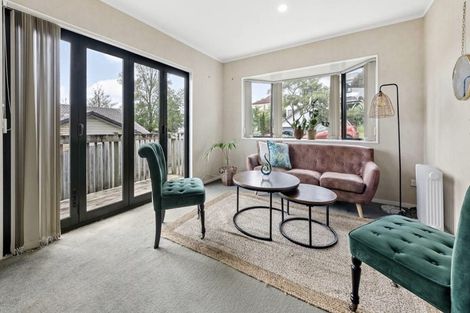 Photo of property in 14 Virginia Street, Henderson, Auckland, 0612