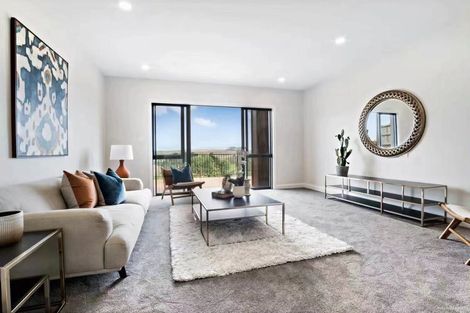 Photo of property in 7 Headland Drive, Long Bay, Auckland, 0630