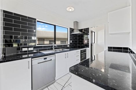 Photo of property in 26 Kiddle Drive, Hilltop, Taupo, 3330