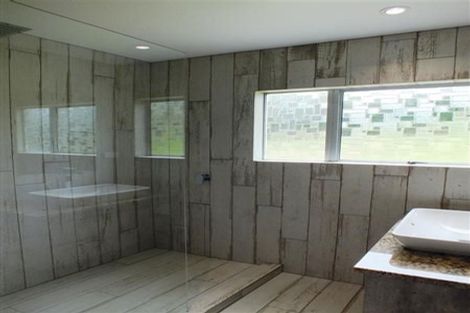 Photo of property in 6 William Hadlow Place, Hatfields Beach, Orewa, 0931