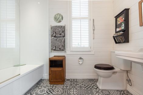 Photo of property in 3 Hooker Avenue, Hospital Hill, Napier, 4110