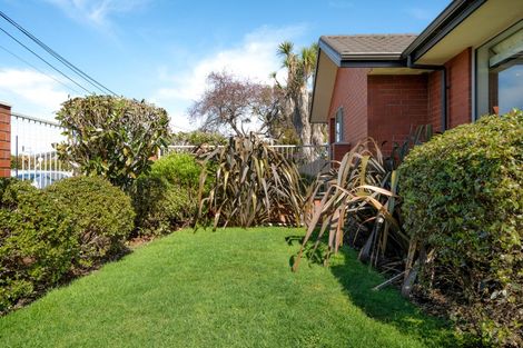 Photo of property in 37a Otara Street, Ilam, Christchurch, 8053