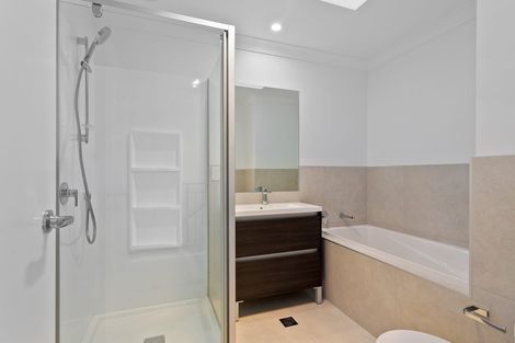 Photo of property in 15 Koura Drive, Red Beach, 0932