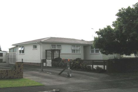 Photo of property in 7 Brennan Avenue, Te Atatu Peninsula, Auckland, 0610