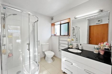 Photo of property in 3 Ryeland Avenue, Ilam, Christchurch, 8041