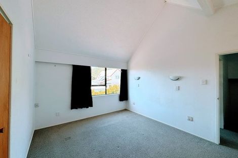 Photo of property in 3b Pukatea Street, Eastbourne, Lower Hutt, 5013