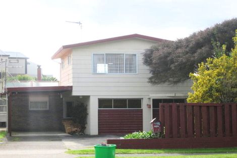 Photo of property in 1/135 Oceanbeach Road, Mount Maunganui, 3116