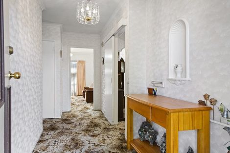 Photo of property in 4 Brynbela Court, Papakura, 2110