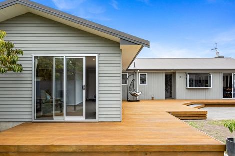 Photo of property in 48 Robinson Crescent, Tamatea, Napier, 4112