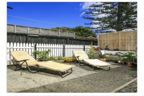Photo of property in 2/26 Rangatira Road, Birkenhead, Auckland, 0626