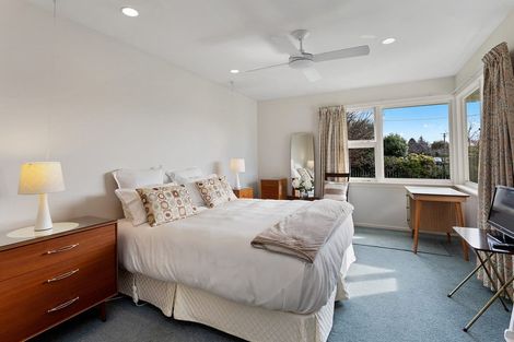 Photo of property in 9 Solway Avenue, Ilam, Christchurch, 8041