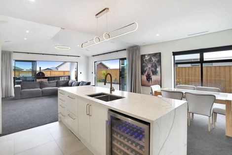 Photo of property in 3 Hunter Lane, Amberley, 7410