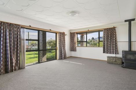 Photo of property in 11 Greenhithe Street, Waihola, Milton, 9073