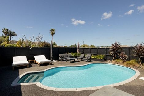 Photo of property in 13 Clivedene Street, Matua, Tauranga, 3110