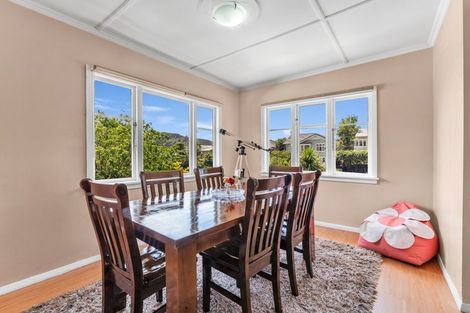 Photo of property in 28 Richmond Avenue, Karori, Wellington, 6012