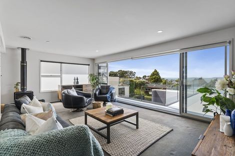 Photo of property in 1/67 Gulf View Road, Murrays Bay, Auckland, 0630