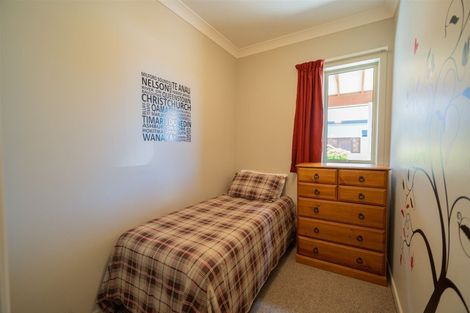 Photo of property in 20 Lawson Burrows Crescent, Te Anau, 9600