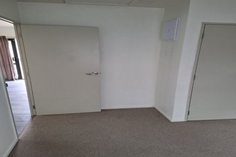 Photo of property in 7a Abel Tasman Avenue, Henderson, Auckland, 0610