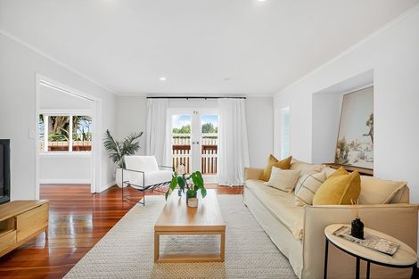 Photo of property in 36a Hereford Street, Te Atatu Peninsula, Auckland, 0610