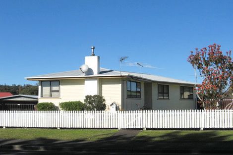 Photo of property in 14 Eastburn Street, Papakura, 2110
