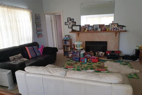 Photo of property in 97 Ocean View Road, Hillcrest, Auckland, 0627