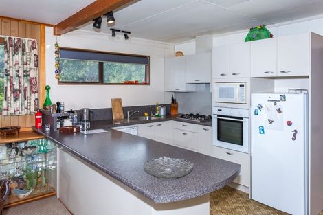 Photo of property in 12 Harsant Avenue, Hahei, Whitianga, 3591