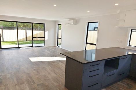 Photo of property in 10 Raeble Walkington Lane, Wallaceville, Upper Hutt, 5018