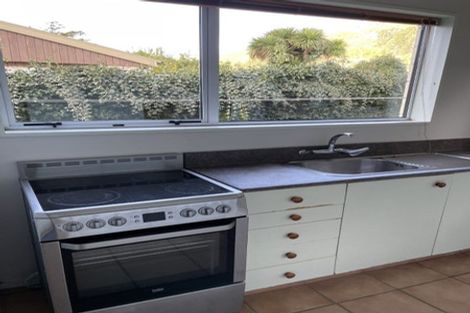 Photo of property in 2/7 Sumnervale Drive, Sumner, Christchurch, 8081