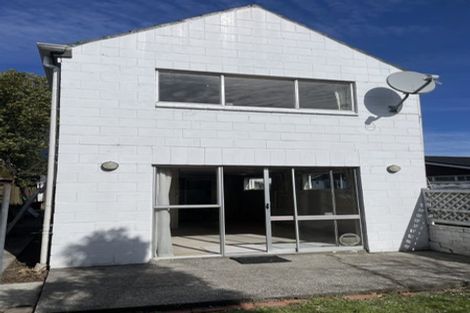 Photo of property in 2/108 Office Road, Merivale, Christchurch, 8014