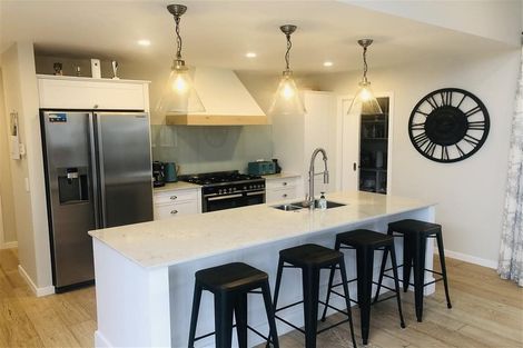 Photo of property in 9 Taranui Way, Paraparaumu Beach, Paraparaumu, 5032