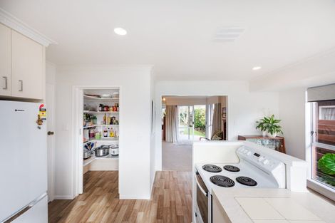 Photo of property in 23 Kentucky Way, Awapuni, Palmerston North, 4412